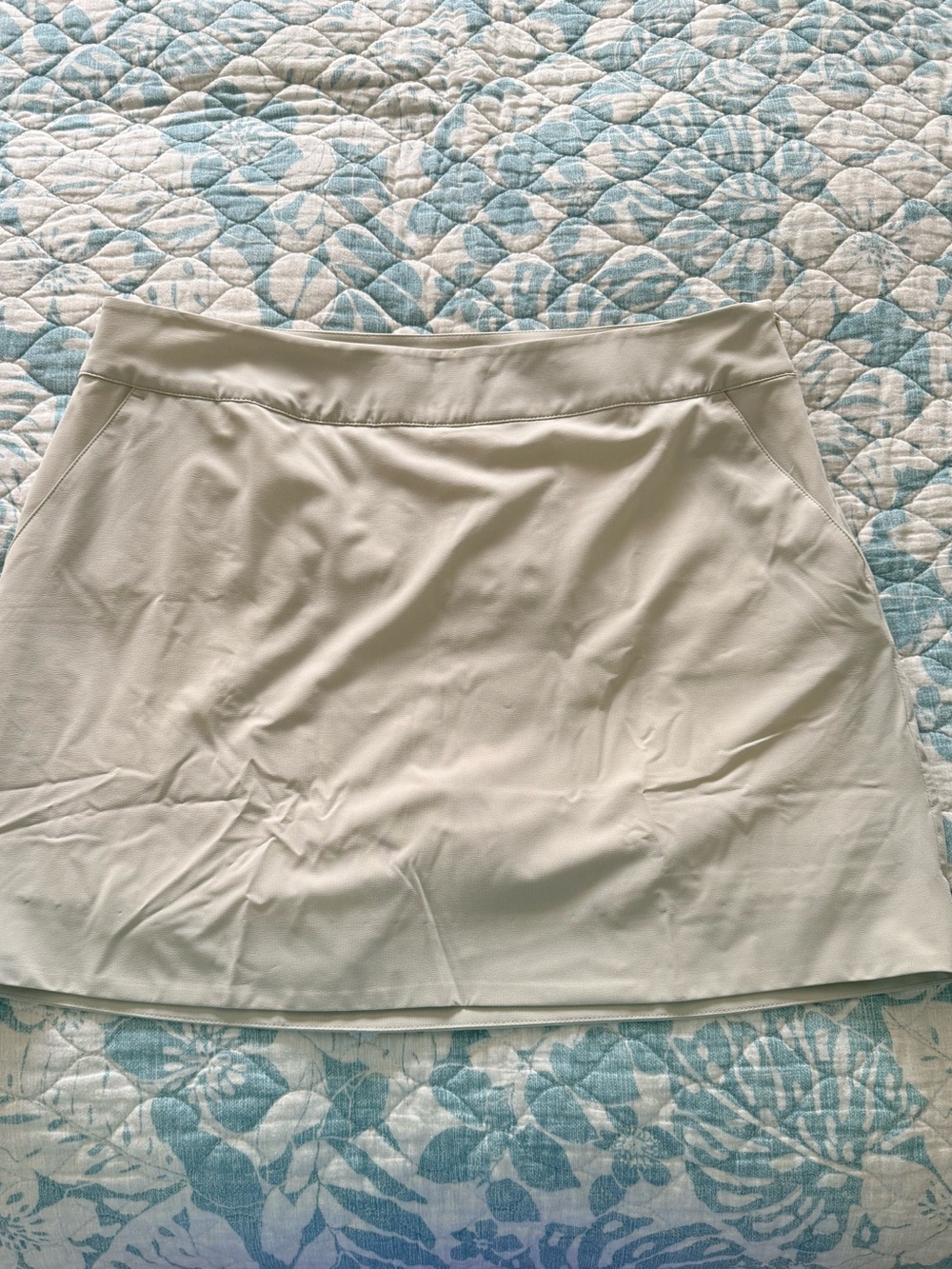 💕NWOT Vineyard Vines Women’s Cream Active Skort - Lightweight Performance Skirt